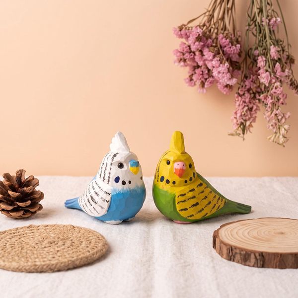 Budgerigar Figurine, hand-carved wooden figurine