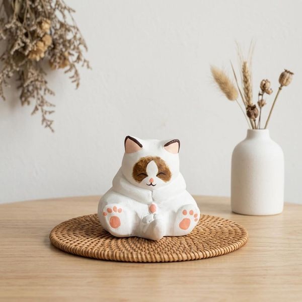 Derp Ragdoll Cat, hand-carved wooden figurine