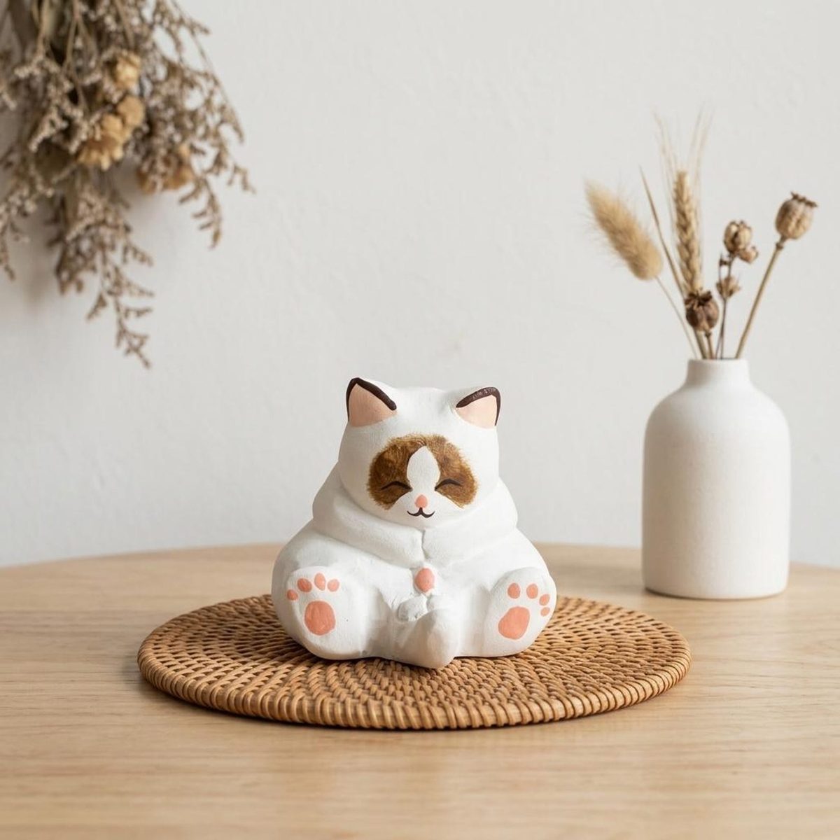 Derp Ragdoll Cat, hand-carved wooden figurine